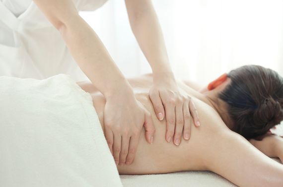 秋津の当エステサロンではしわやたるみを改善できます