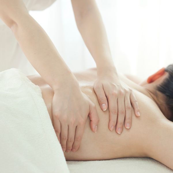 秋津の当エステサロンではしわやたるみを改善できます